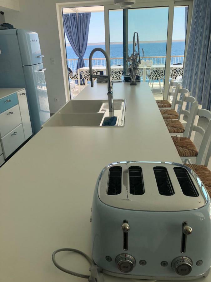 Villa Beline Direct Aan Zee, Verwarmd Zwembad En Sauna Трибани-Крушчица Екстериор снимка