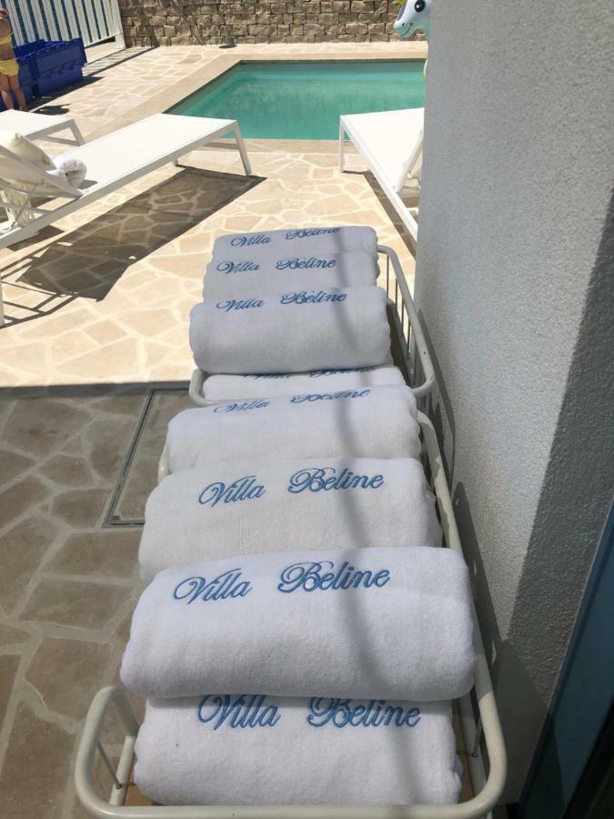 Villa Beline Direct Aan Zee, Verwarmd Zwembad En Sauna Трибани-Крушчица Екстериор снимка