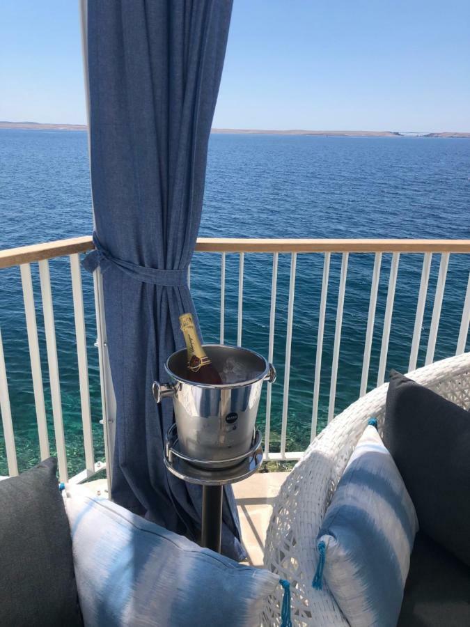 Villa Beline Direct Aan Zee, Verwarmd Zwembad En Sauna Трибани-Крушчица Екстериор снимка